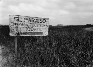 El Paraiso: entrada provisoria - Argentina, Freyre, 1991