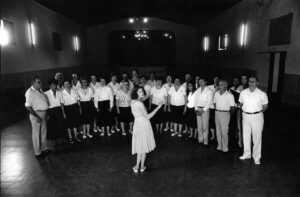 El Paraiso: entrada provisoria - Argentina, 1990 - Coronel Moldes, il coro piemontese